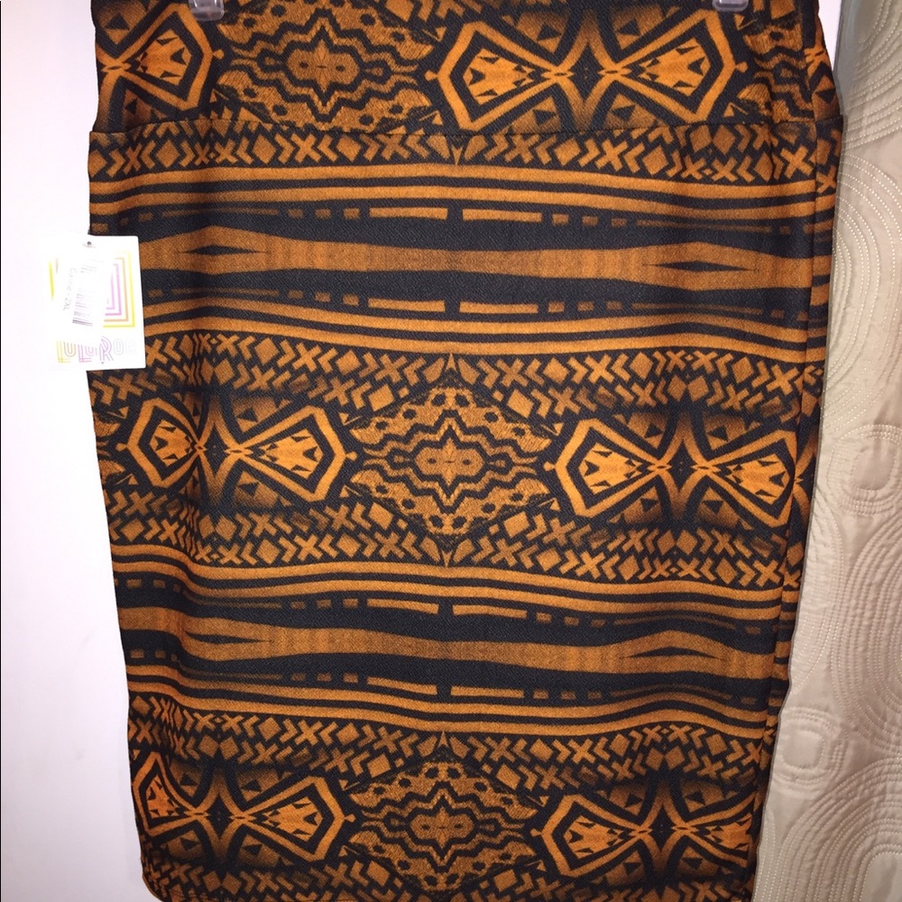 Lularoe Cassie new with tags